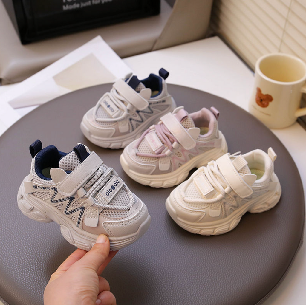 Kids Breathable Mesh Sports Shoes