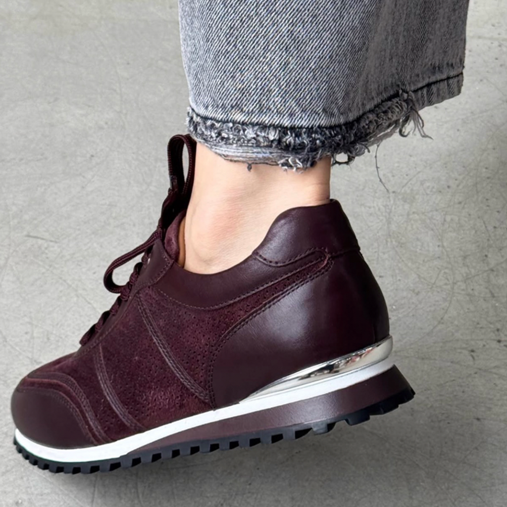 Perforated Detail Serrated Sole Fashion Shoes