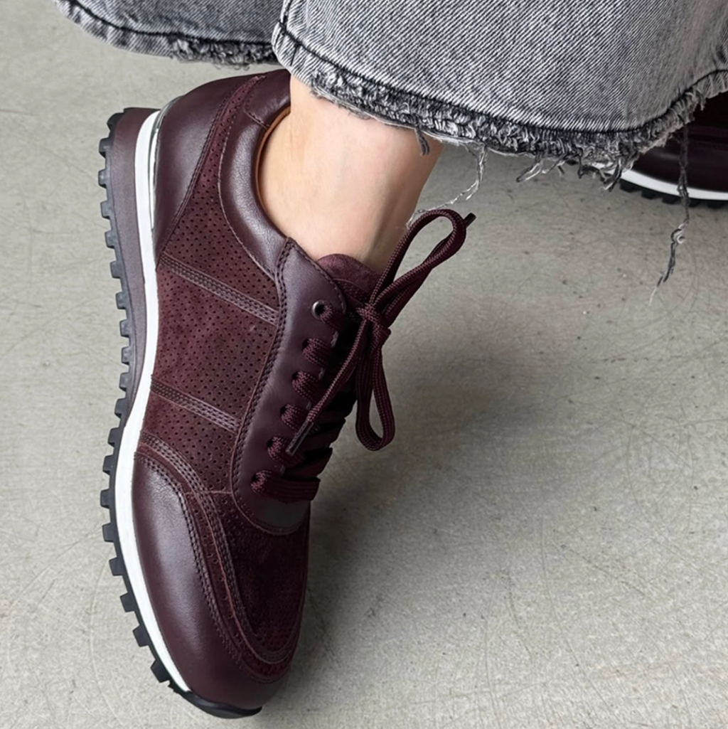 Perforated Detail Serrated Sole Fashion Shoes
